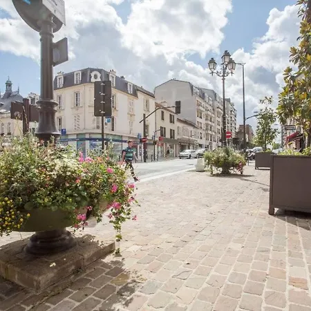 Beautiful Studio Located South Of Paris Bourg-la-Reine Extérieur photo